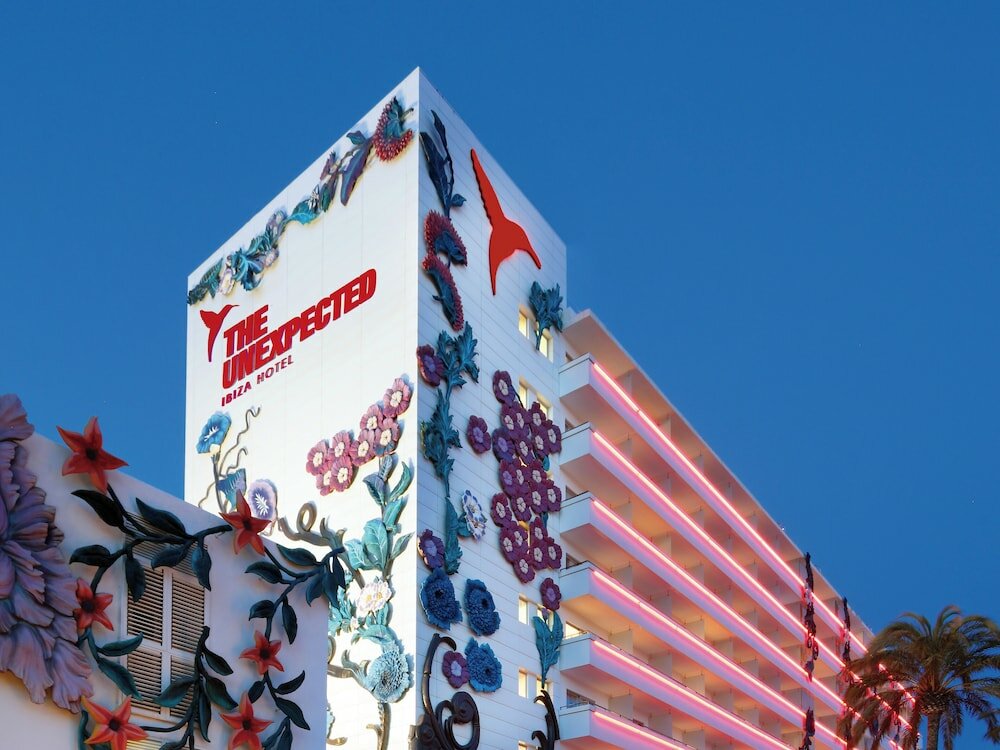 Фото Ushuaia Ibiza Beach Hotel - Adults Only