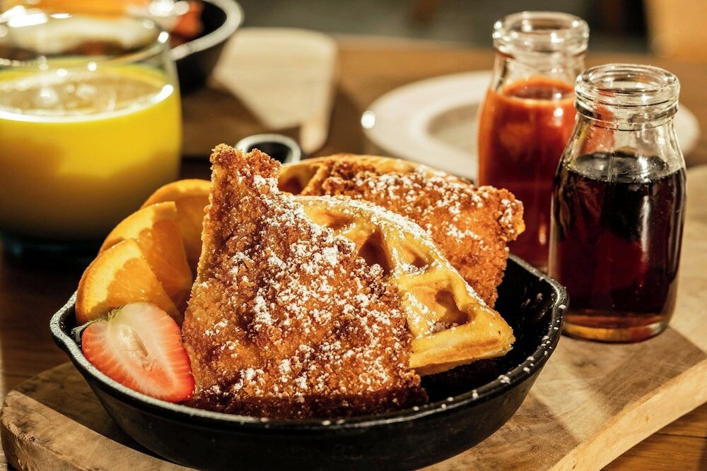 Фото Renaissance Dallas at Plano Legacy West Hotel