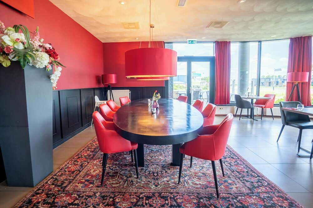 Фото Bastion Hotel Groningen