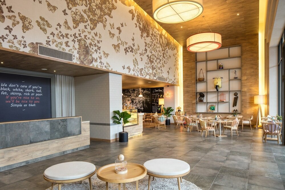 Фото Fusion Suites Sai Gon