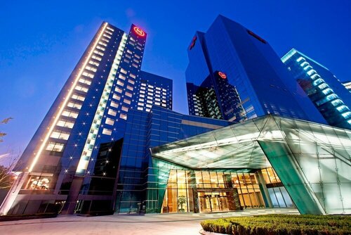 Внешний вид отеля Sheraton Grand Beijing Dongcheng Hotel в Районе Чаояне, фото 1