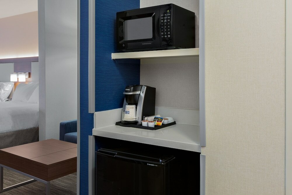 Фото Holiday Inn Express and Suites Chico