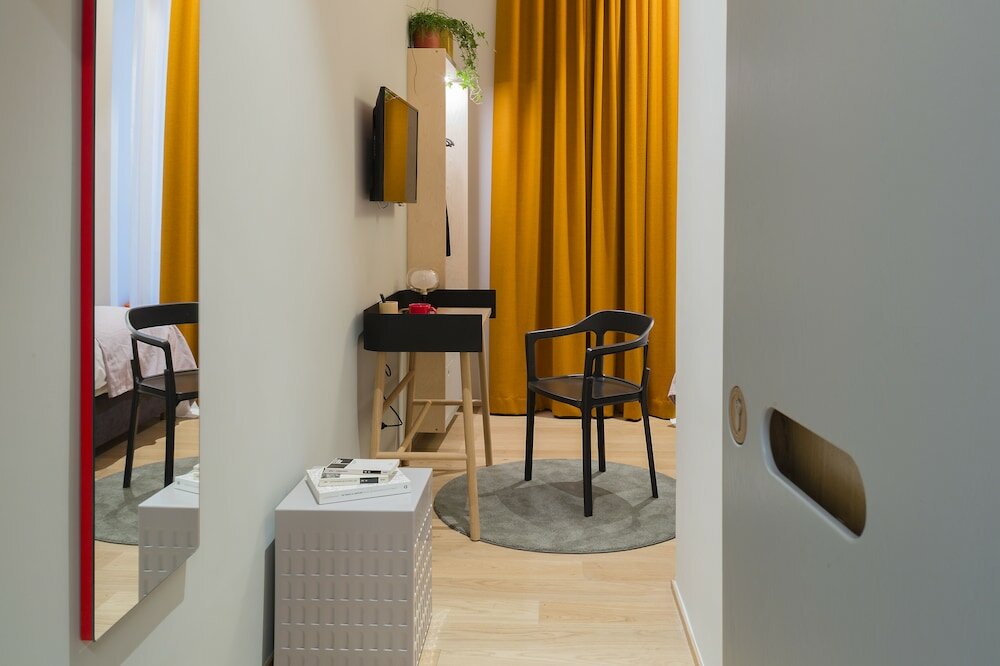 Фото The Radical Hotel