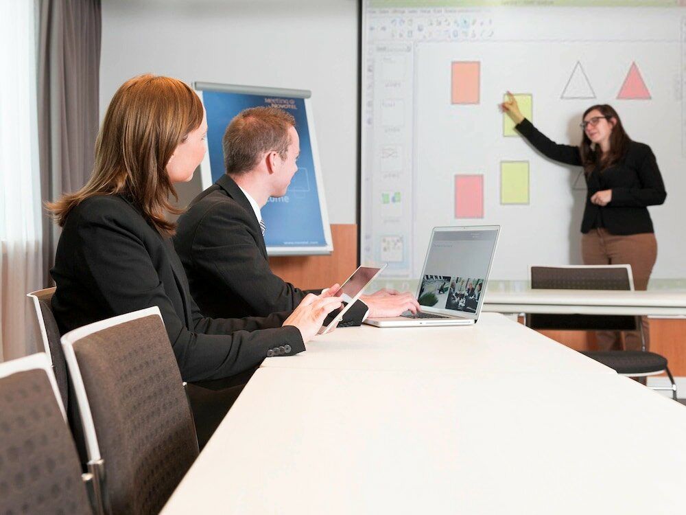 Фото Novotel Leuven Centrum