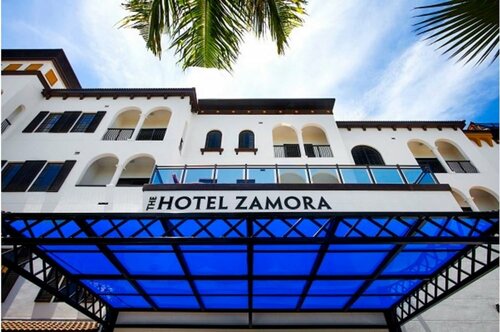 Внешний вид отеля The Hotel Zamora в Сент-Пит-Бич, фото 4