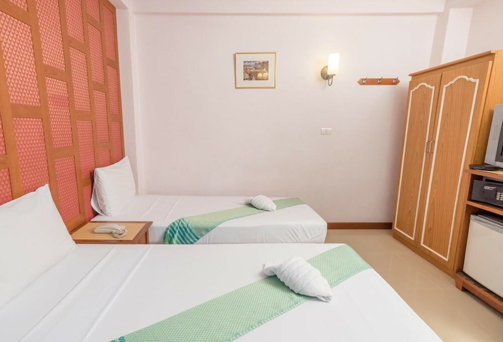 Фото New Siam III