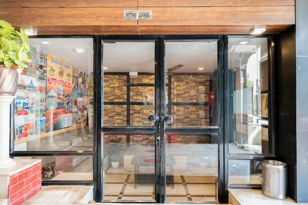 Фото Hotel Prayag