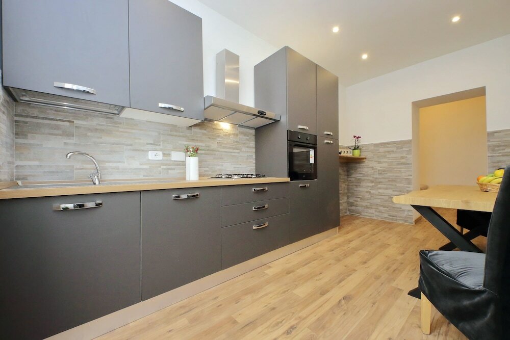 Фото  Pinidiroma Rooms and Suites