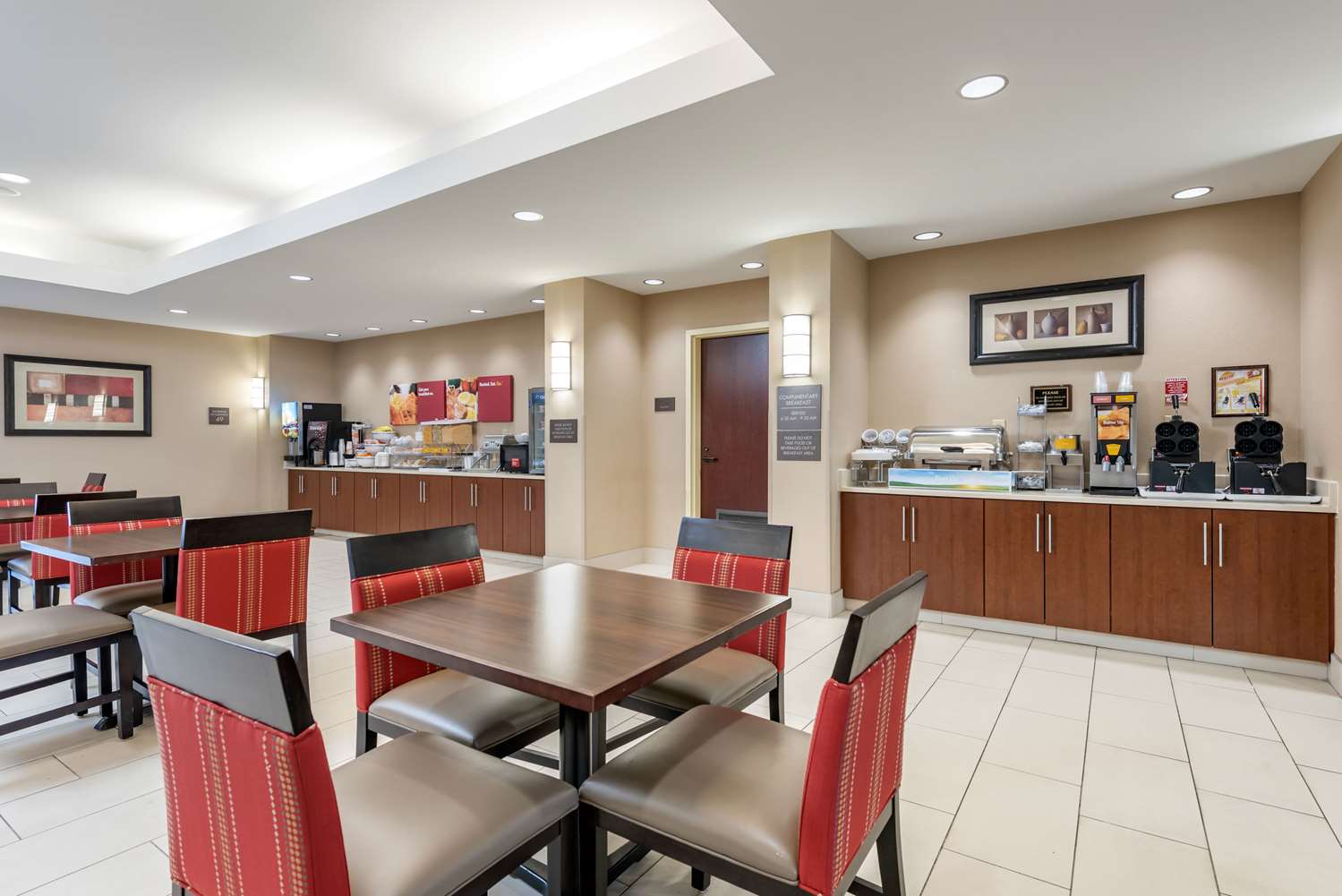 Фото Comfort Suites Cincinnati Airport