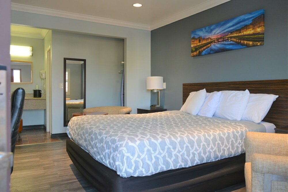 Фото La Casa Inn