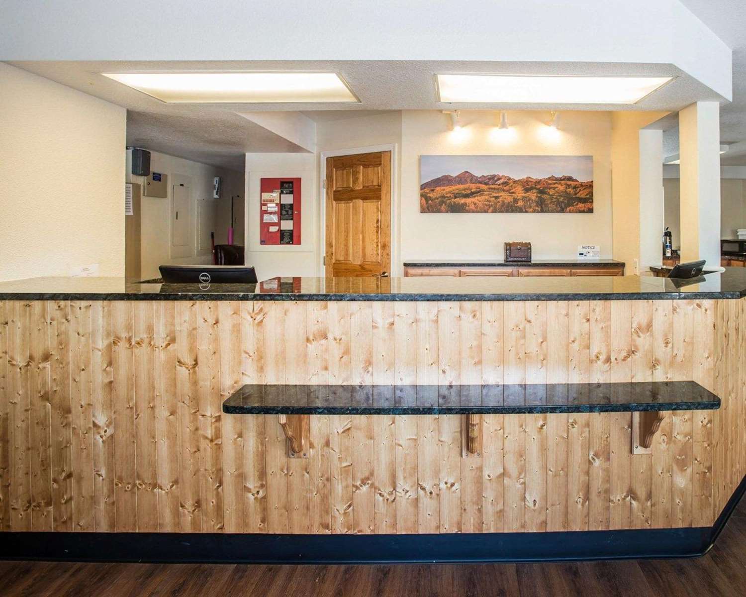 Фото Rodeway Inn Greeley