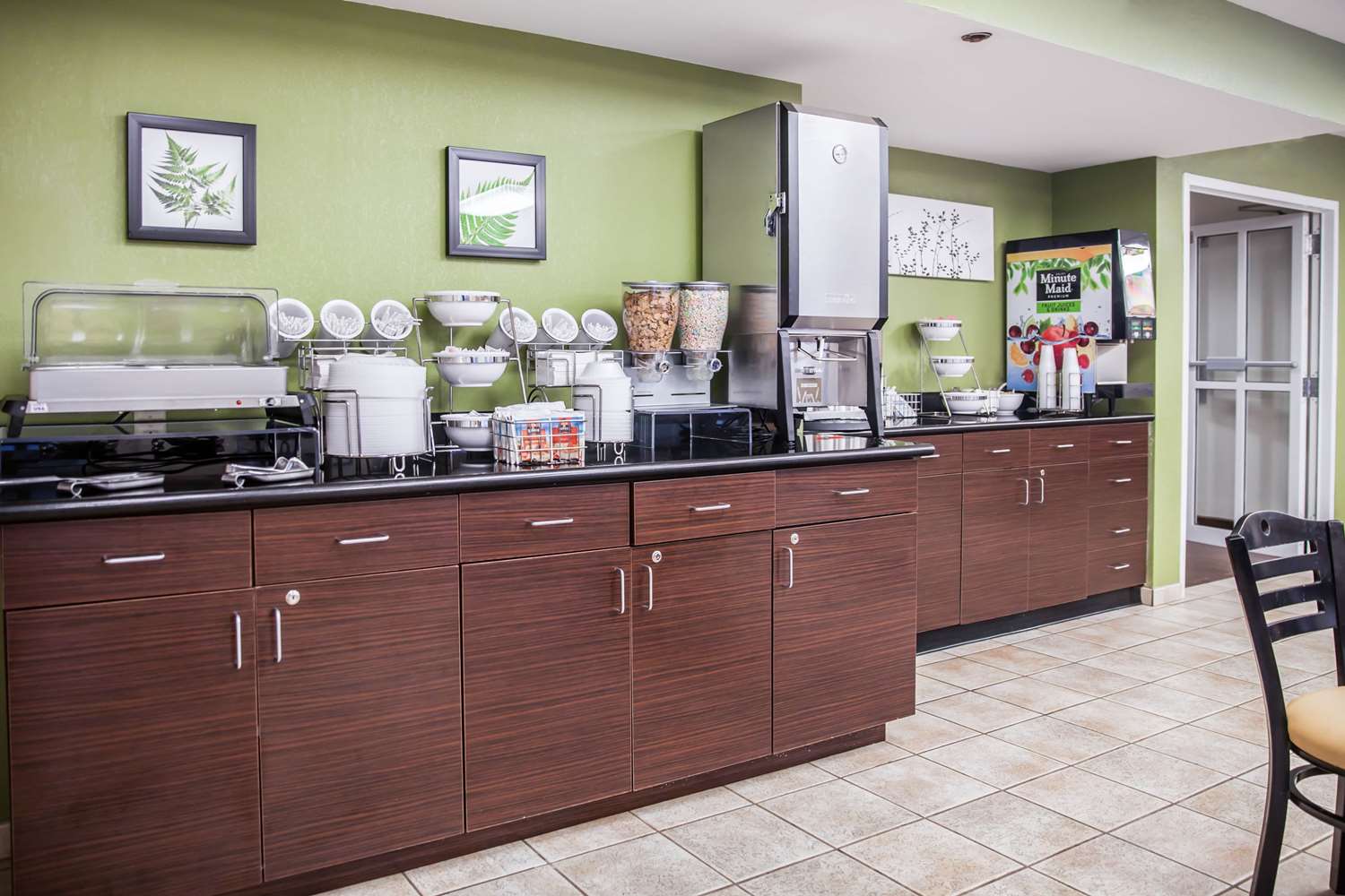 Фото Sleep Inn & Suites