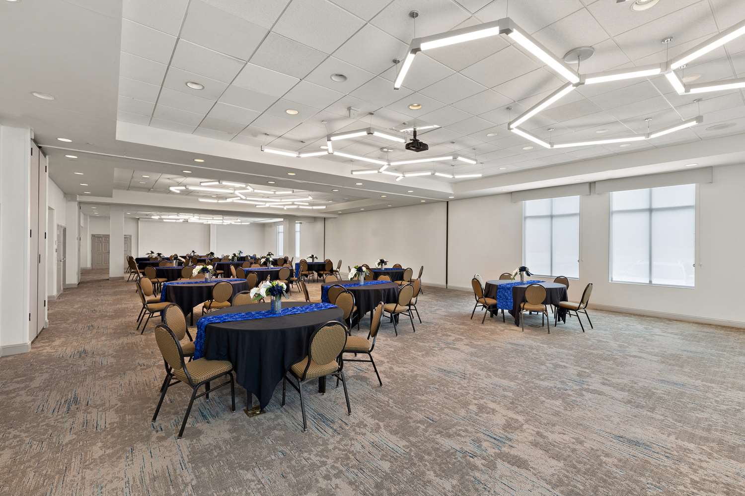 Фото Hilton Garden Inn Atlanta East/Stonecrest