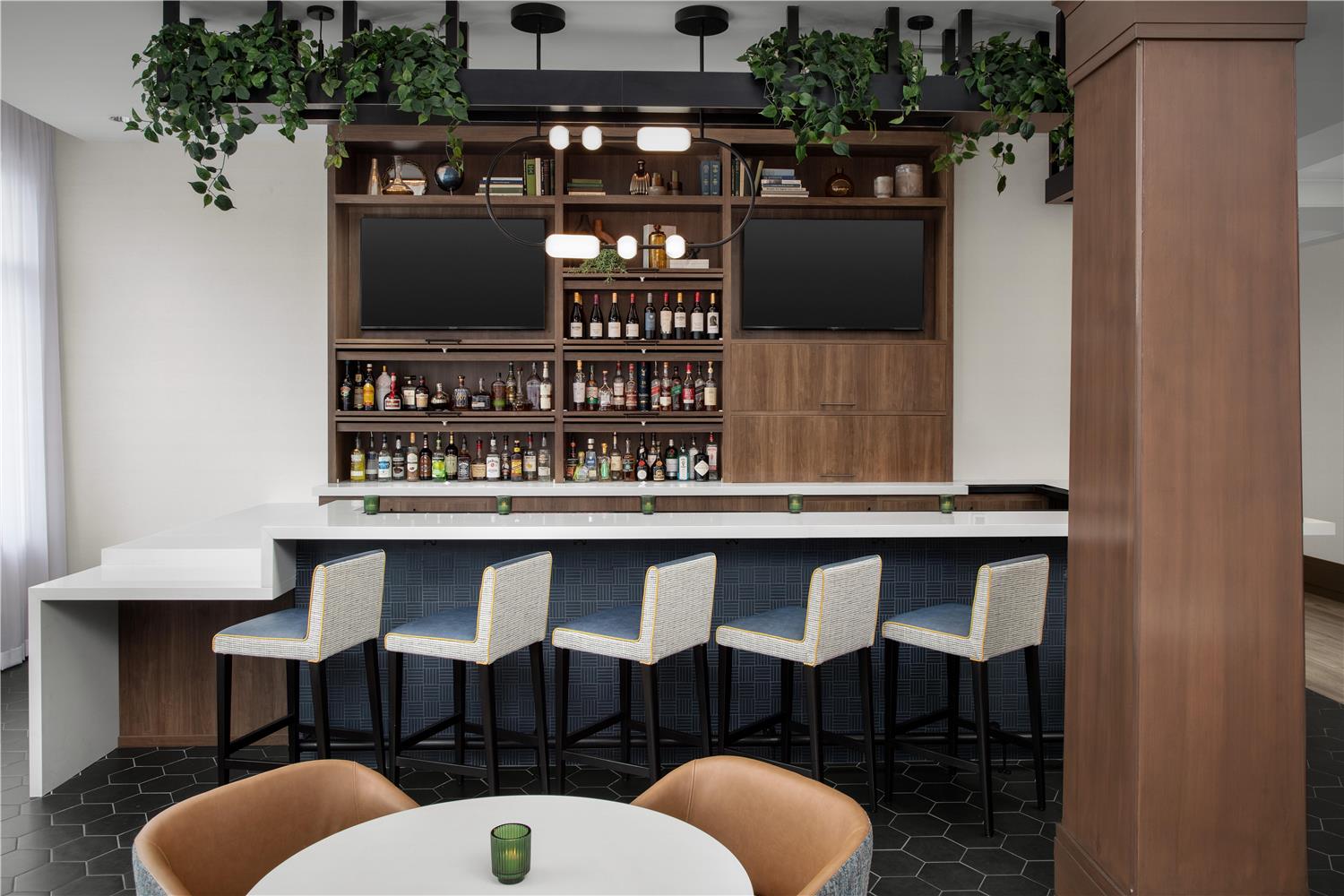 Фото Hilton Garden Inn Portsmouth Downtown