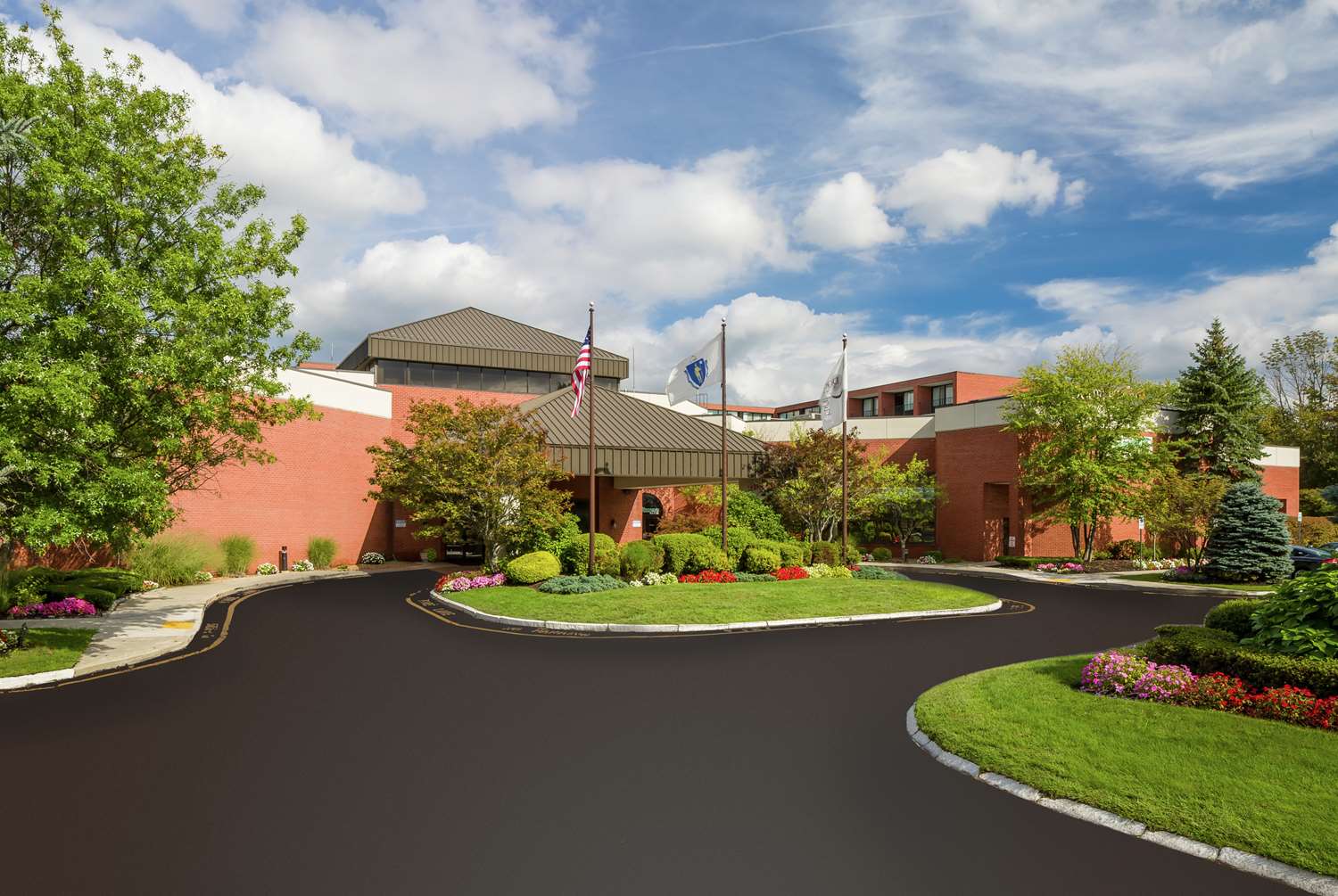 Фото DoubleTree by Hilton Hotel Boston-Andover