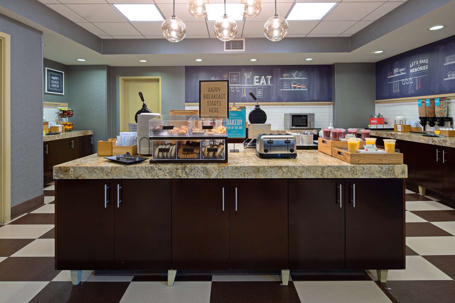 Фото Hampton Inn Visalia