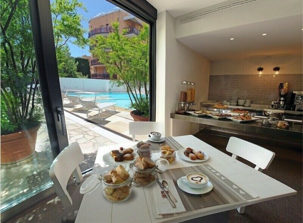 Фото Hotel Europa Monetti