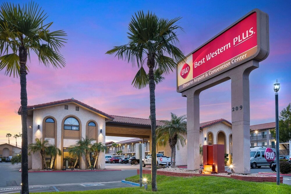 Фото Best Western Plus Ontario Airport & Convention Center