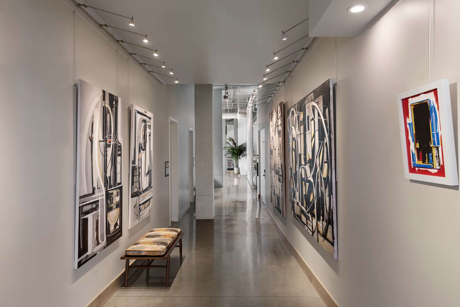 Фото The Fort Sutter Sacramento, Tapestry Collection by Hilton