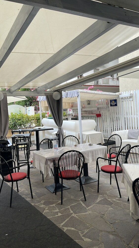 Фото Hotel Moroni