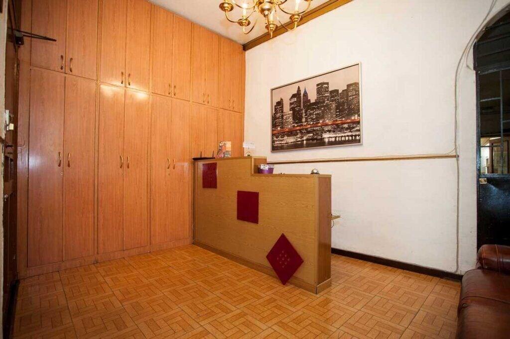 Фото Hostal Los Arcos