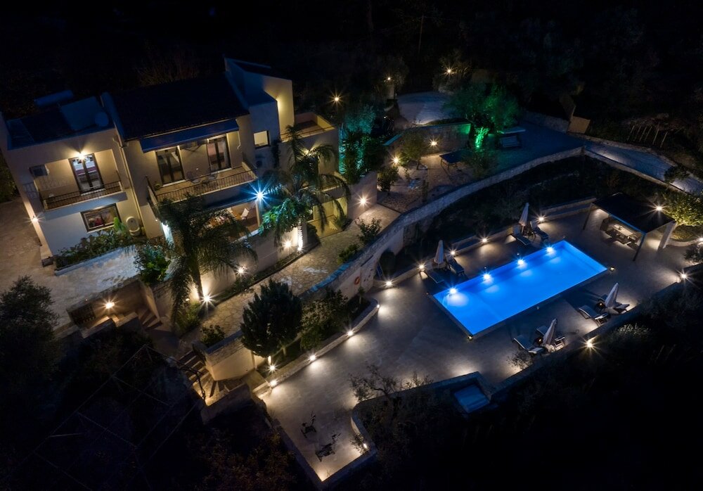 Фото Serenity River Villa