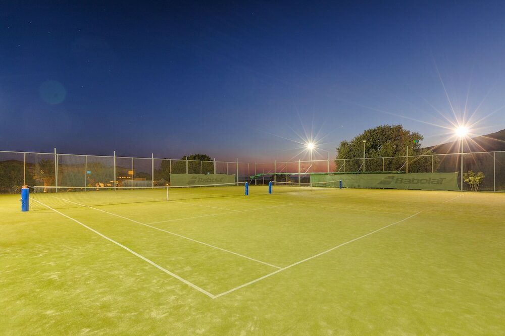 Фото Aeolian Village Beach Resort