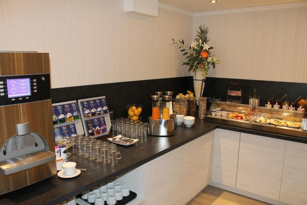 Фото Hotel Doberaner Hof