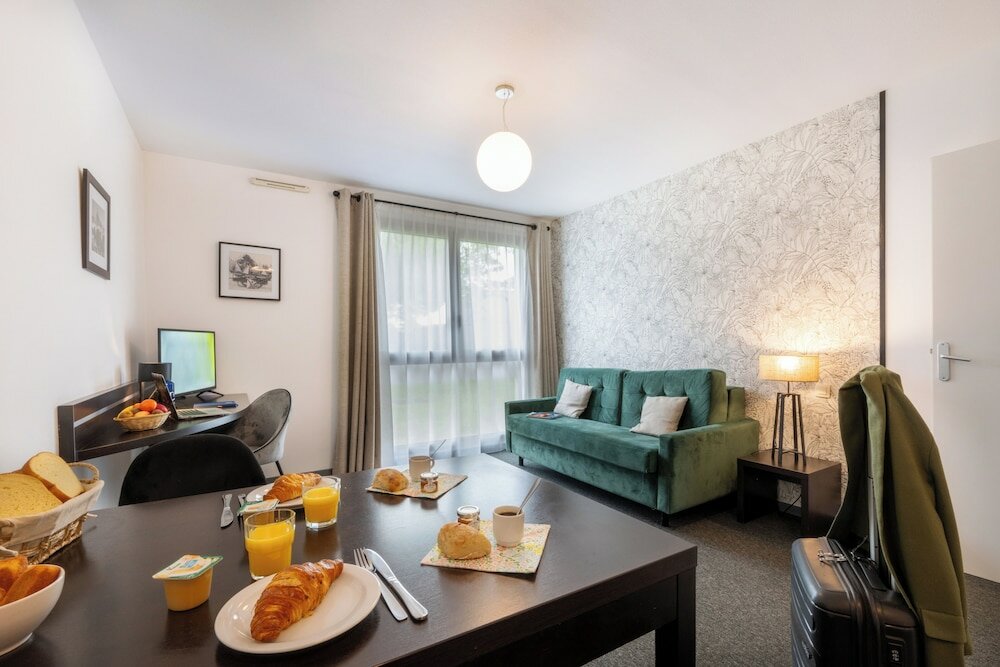 Фото Nemea Appart Hotel Toulouse Aéroport