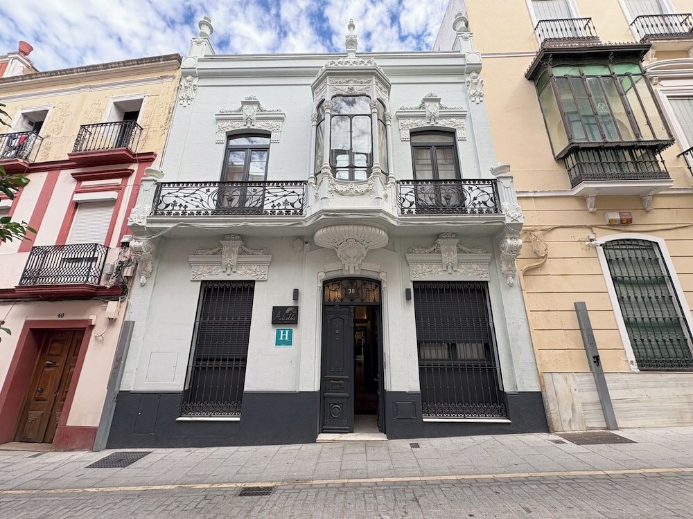 Фото отеля 1