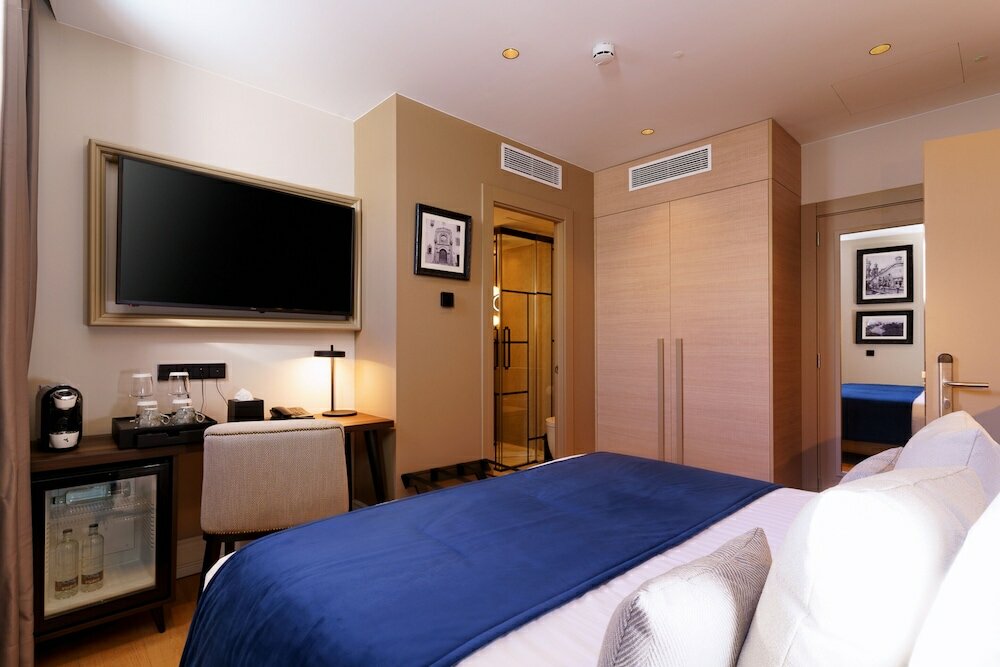 Фото Boutique Hotel Cordial Plaza Mayor de Santa Ana