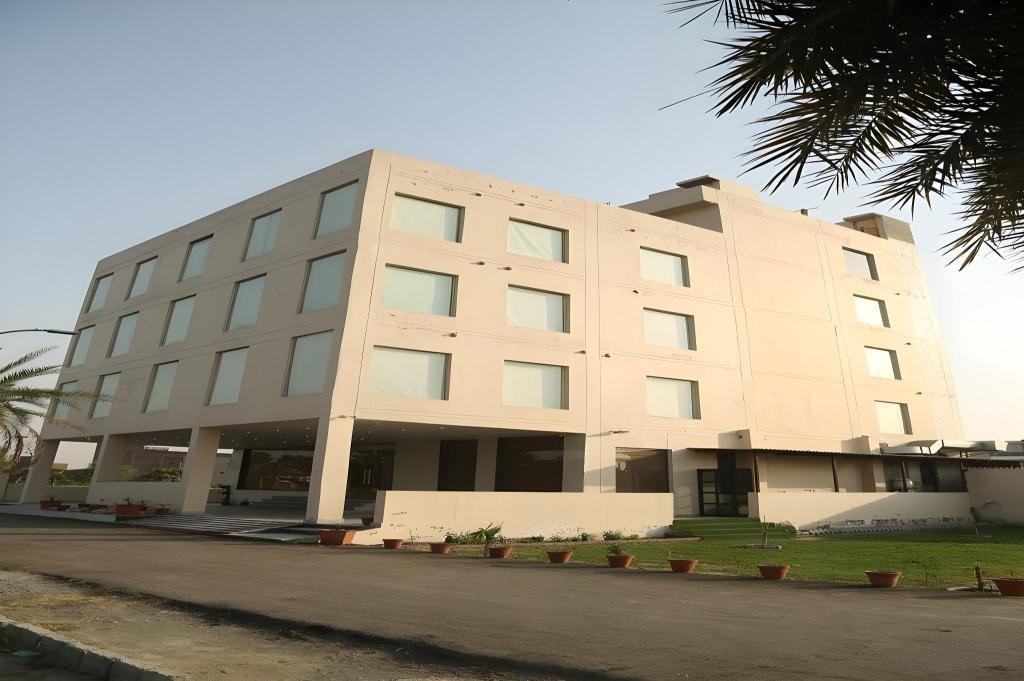 Фото Comfort Hotel Amritsar