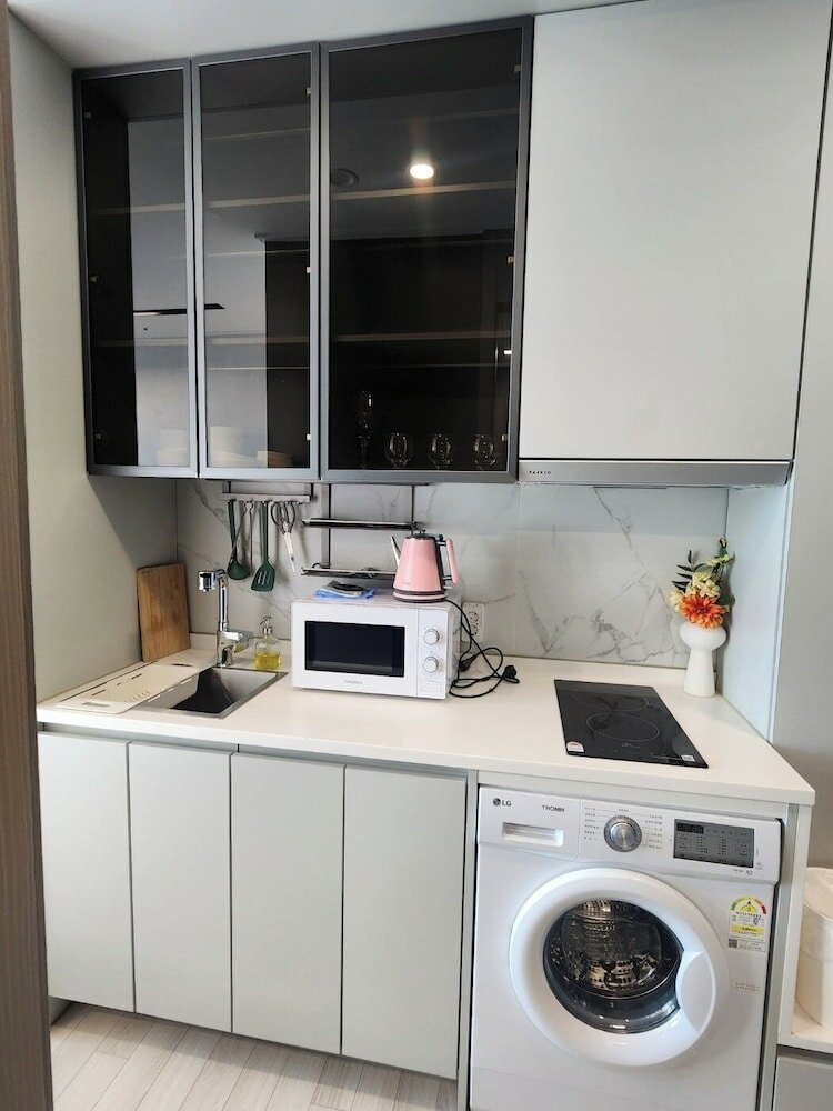 Фото The Bayment Residence