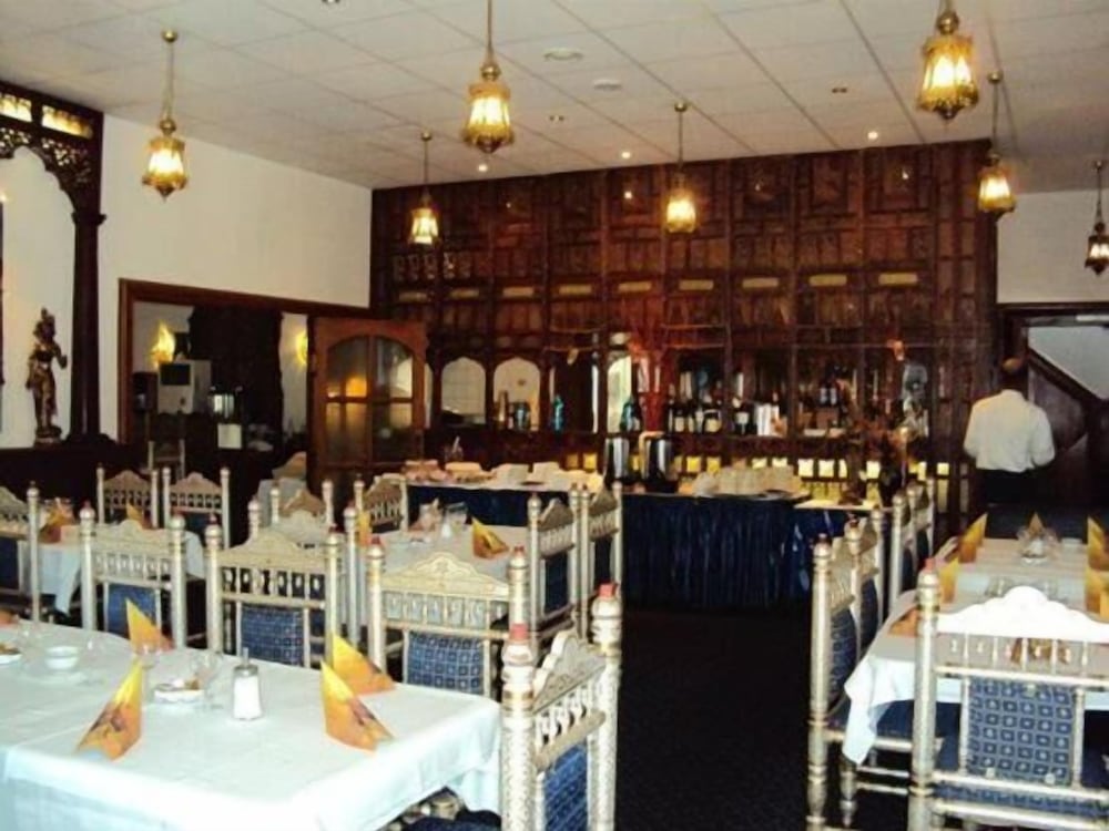 Фото Hotel Starkenburger Hof