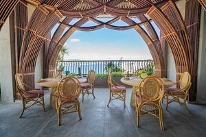 Гостиница The Signature Hotel Nha Trang