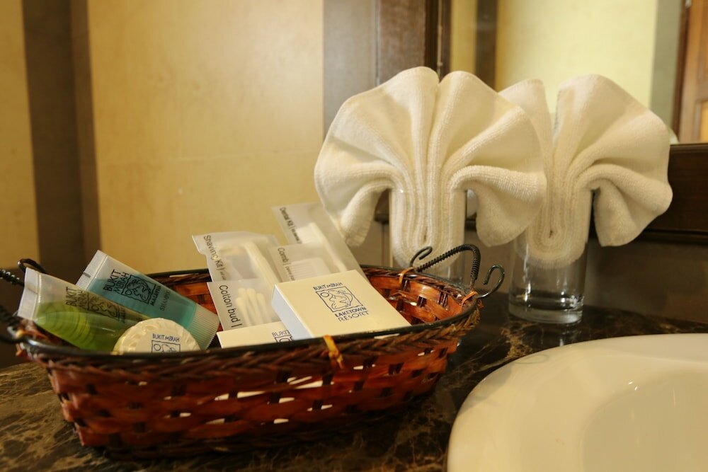 Фото Bukit Merah Laketown Resort