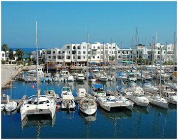 Гостиница Le Monaco Hôtel & Thalasso в Сусе