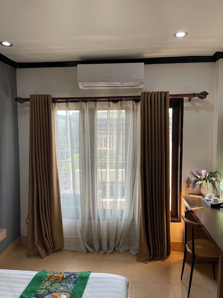 Фото Sokdee City Hotel