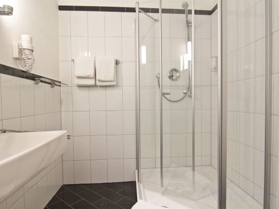 Фото Novum Hotel Kronprinz Hamburg