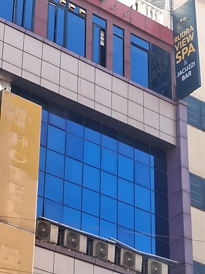 Фото отеля 2