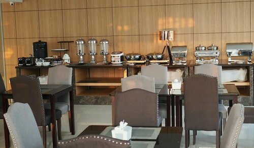 Гостиница Chaisaeng Villa Hotel в Сингбури