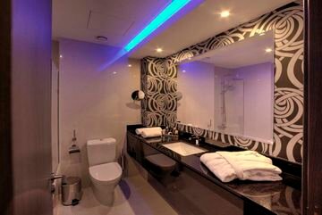 Фото The Josephine Boutique hotel