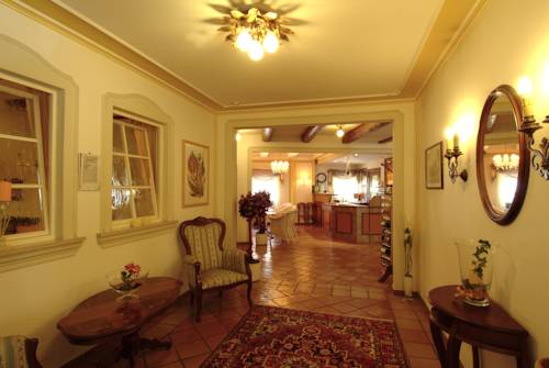 Фото Hotel Biedermeier Hof