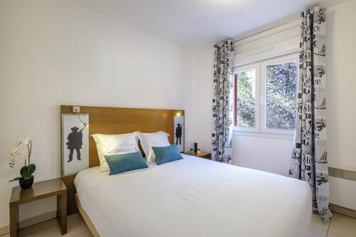Гостиница Zenitude Hôtel-Résidences Antibes Le Maestria в Антибе