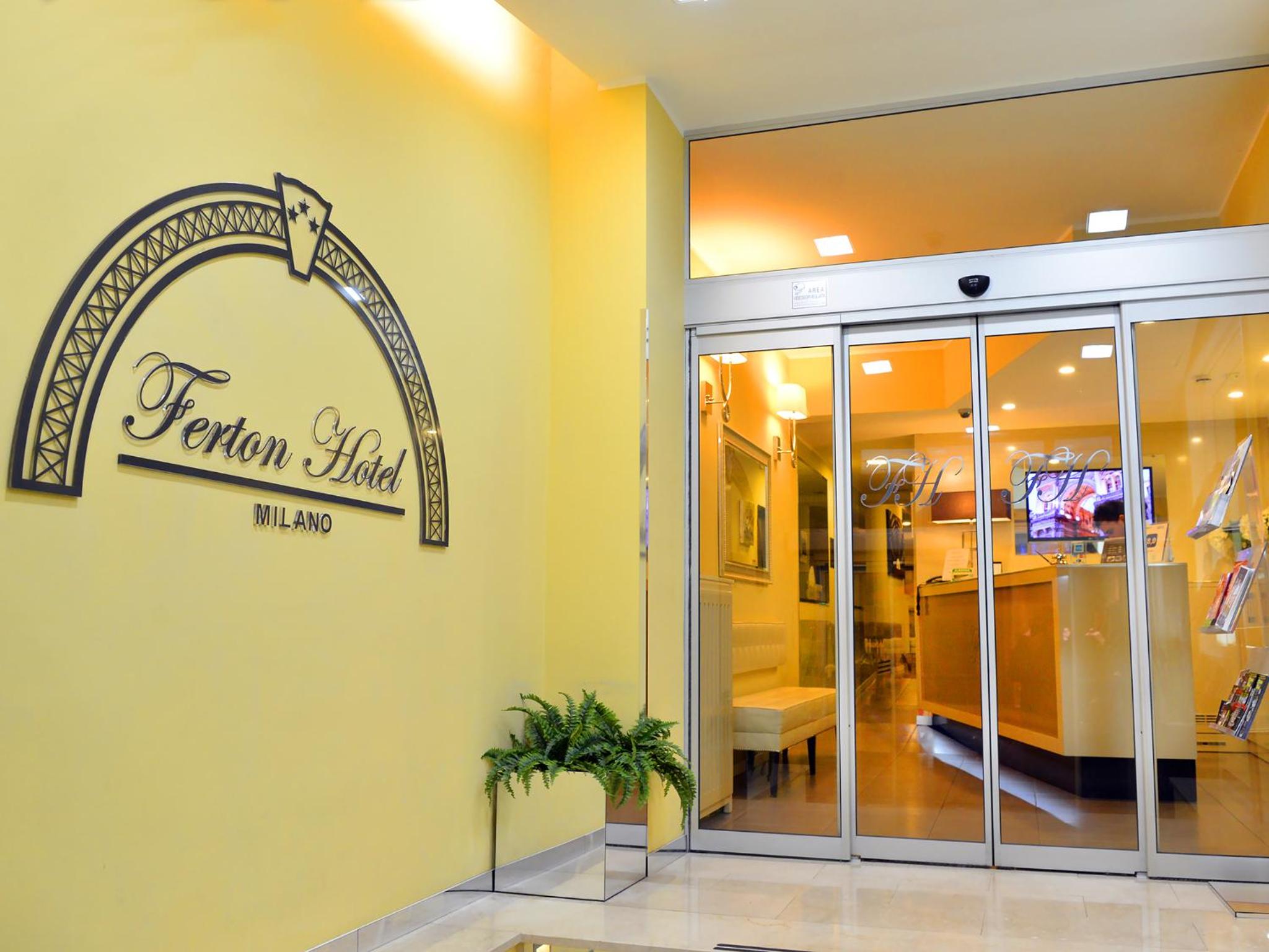 Фото отеля 1