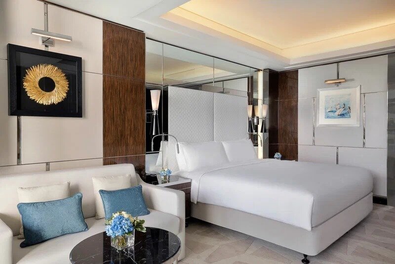 Фото Hilton Dubai Palm Jumeirah