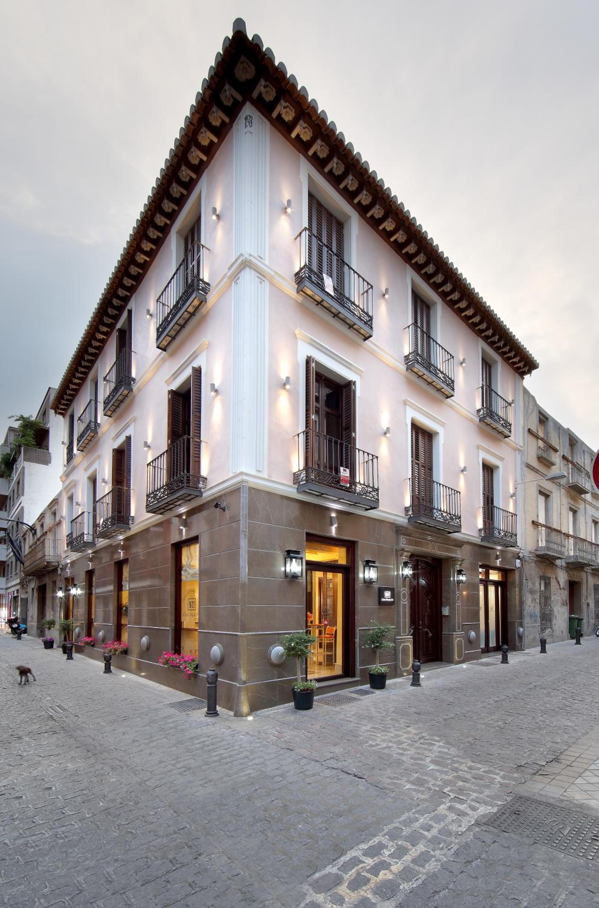 Фото отеля 1