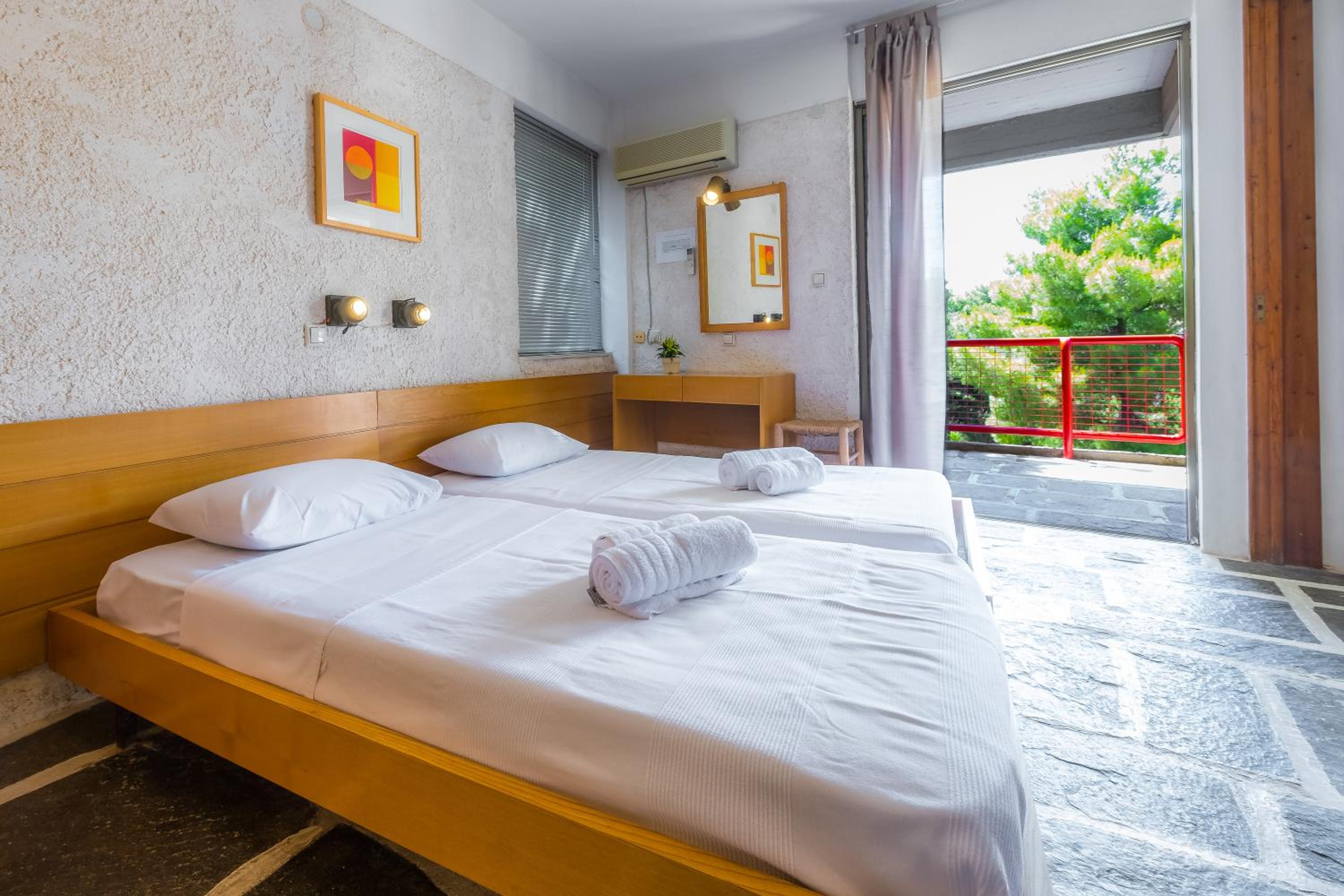 Фото Apollonia Hotel Apartments