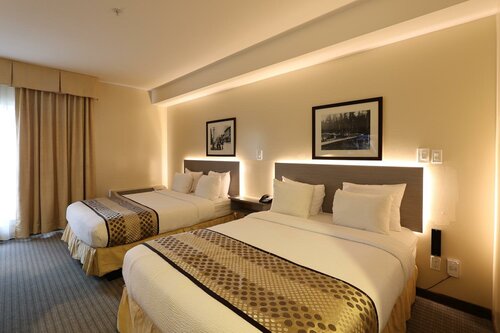 Отель Days Inn by Wyndham Surrey в Суррее