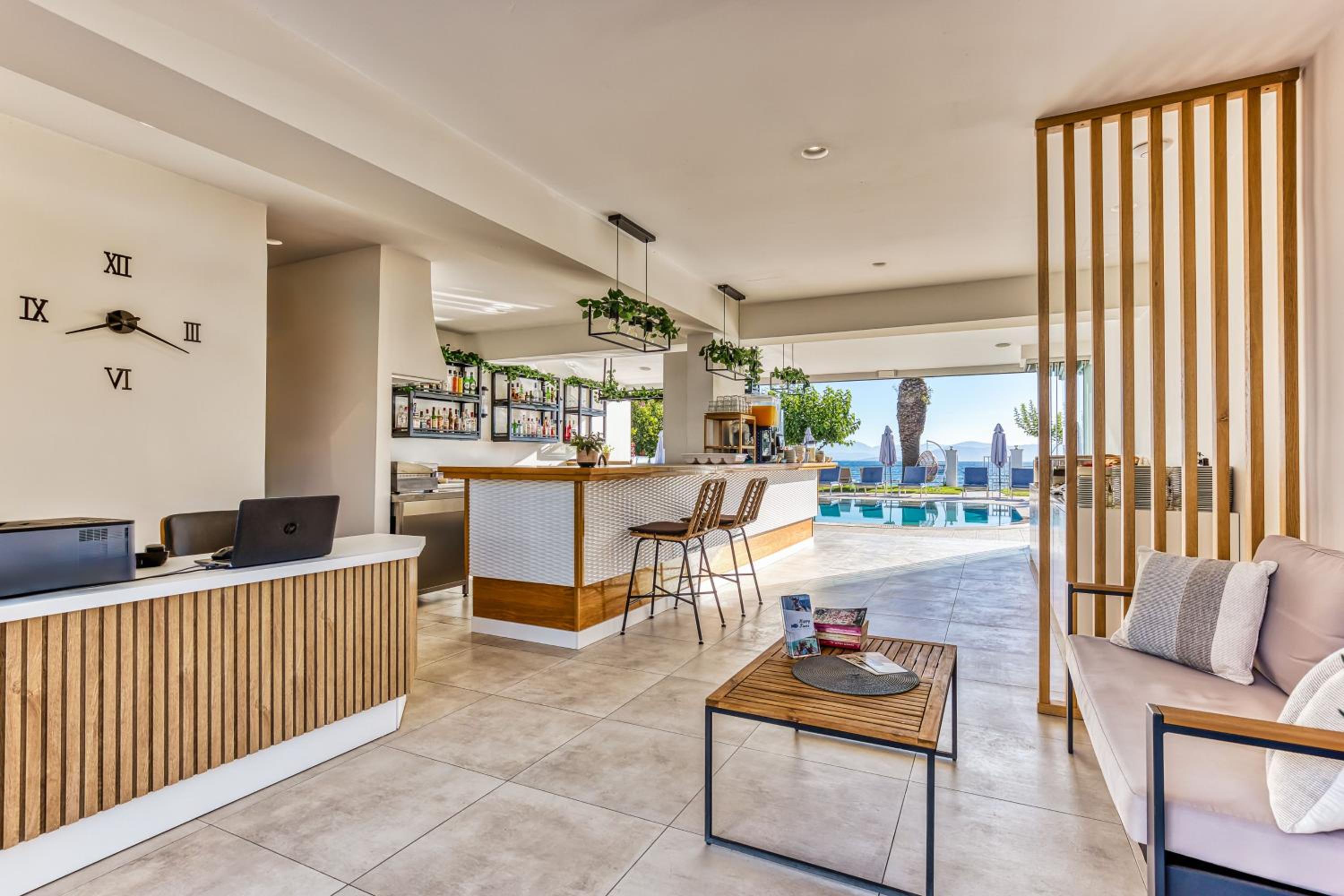 Фото Sirocco Hotel